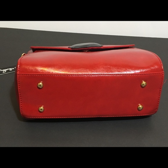 BOGO 75% OFF! PInk Haley Heart Satchel Red NWT - Picture 6 of 7